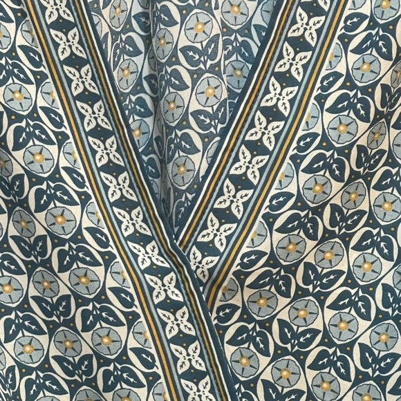 Max Studio Women’s Blouse Full sleeve Size XL - Picture 2 of 4